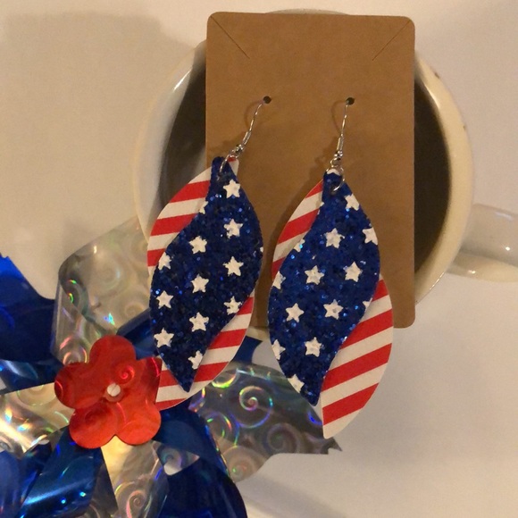 Patriotic Drop Fun Earrings - New - Picture 6 of 7